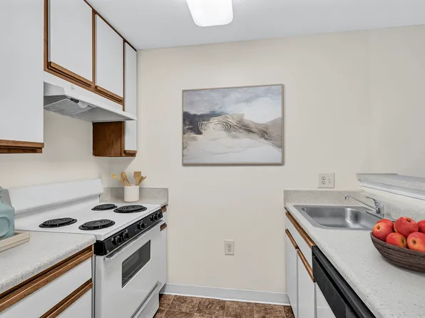 Laurel Lakes, 7901 Laurel Lakes Ct #D1492d3c2, Laurel, MD 20707