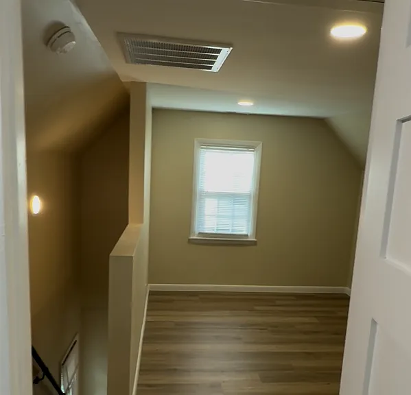 Bed room