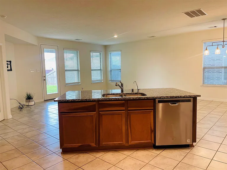 4830 Lucky Fawn Ln — Photo 8