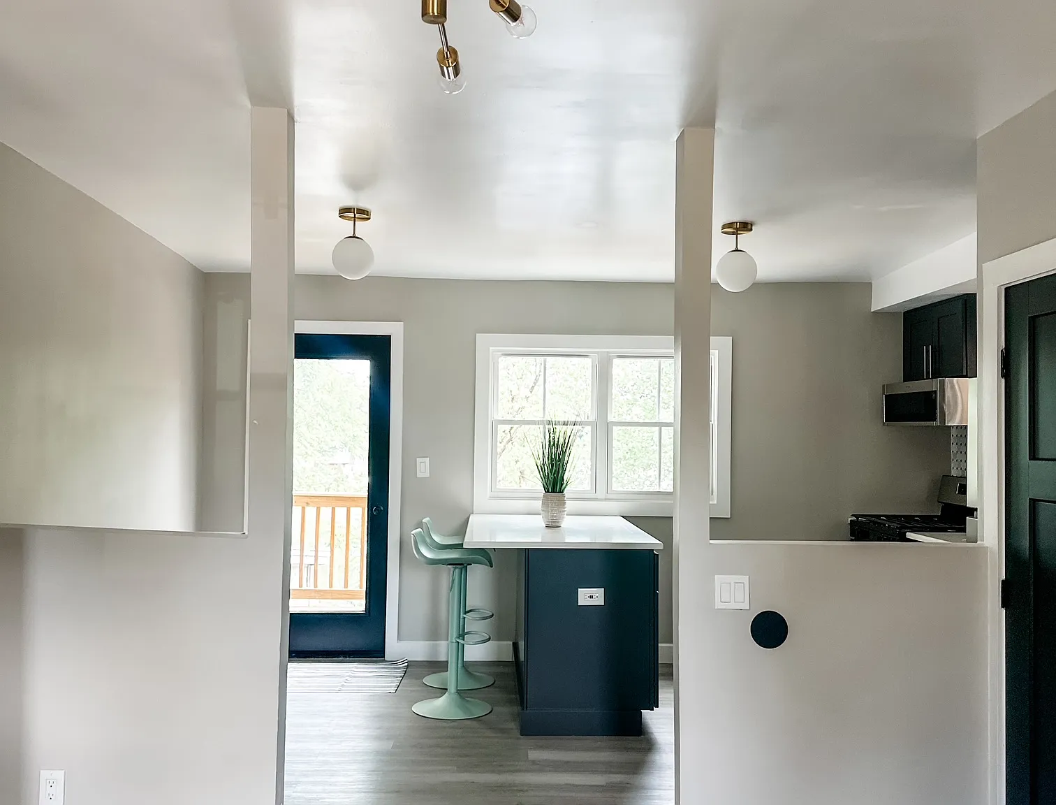 2 bed, 1166 sqft, $3,100 — Photo 3