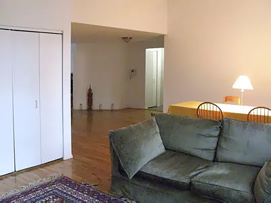 Rented by Awaye Realty Management LLC | media 28