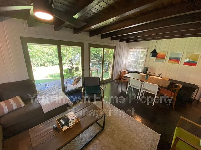 1080 Benteen Ave SE — Photo 33