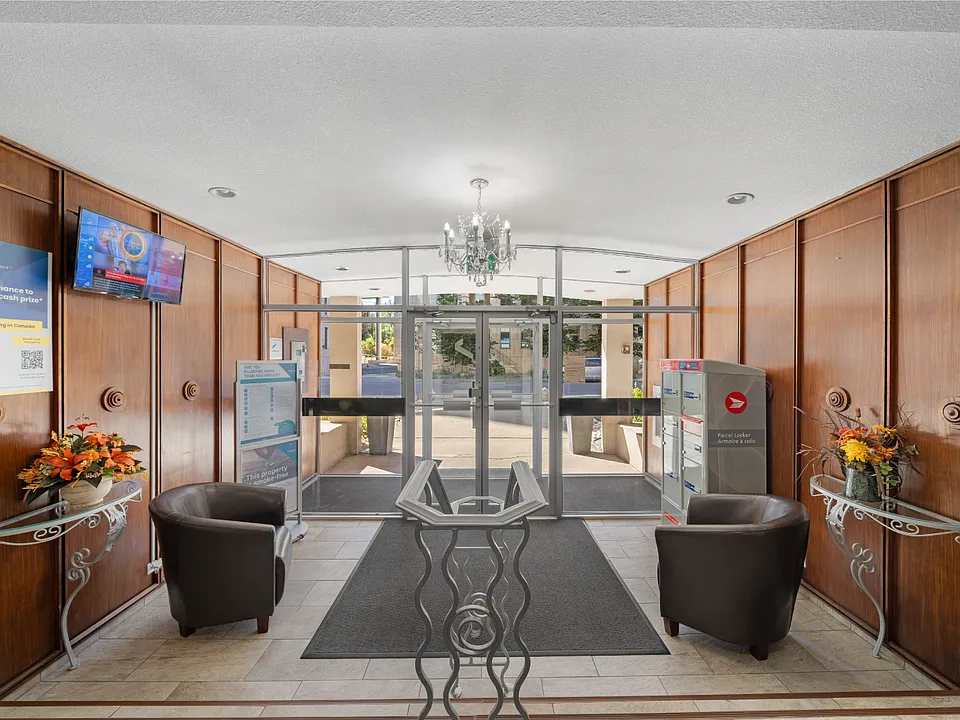 130 26th Ave SW