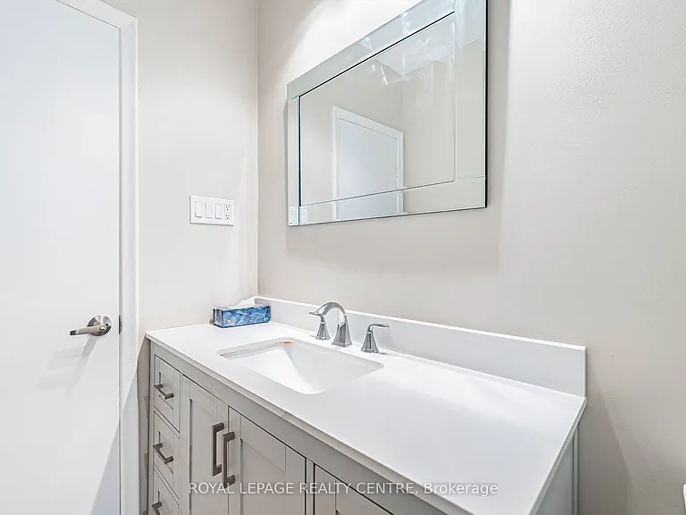 339 Sheppard Ave E #3 — Photo 21