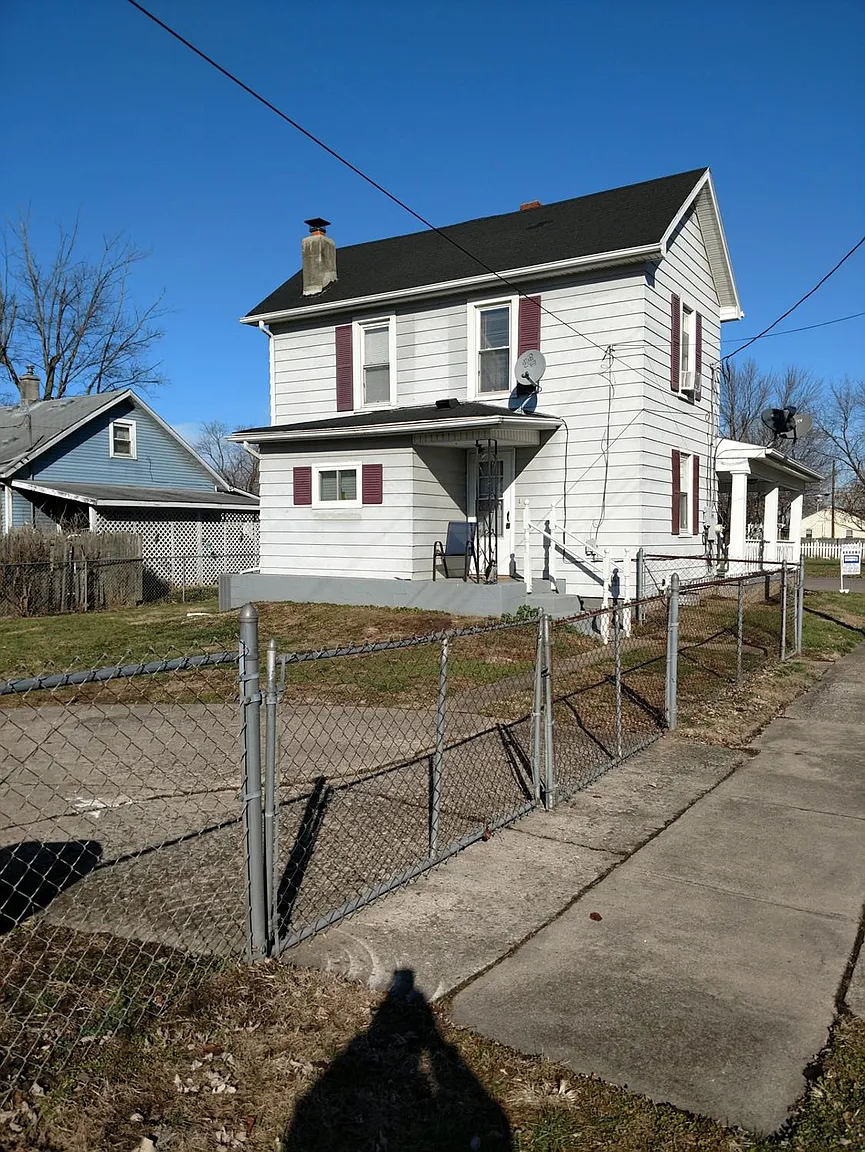 600 Lake Ave photo 1