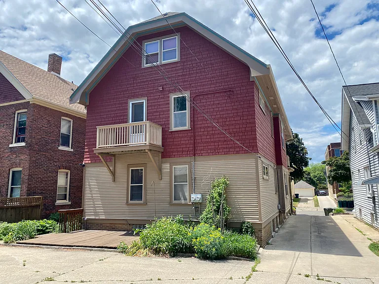 2576 N Murray Ave — Photo 9