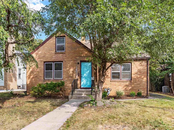 920 16th St, Rockford, IL 61104