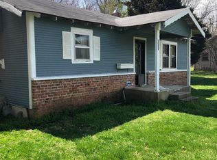 2028 W Farm Road 96, Springfield, MO 65803