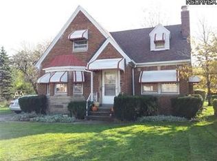 1023 Creekview Dr, Cleveland, OH 44119