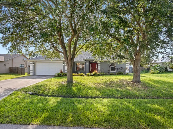 2049 SW Capeador Street, Port St Lucie, FL 34953