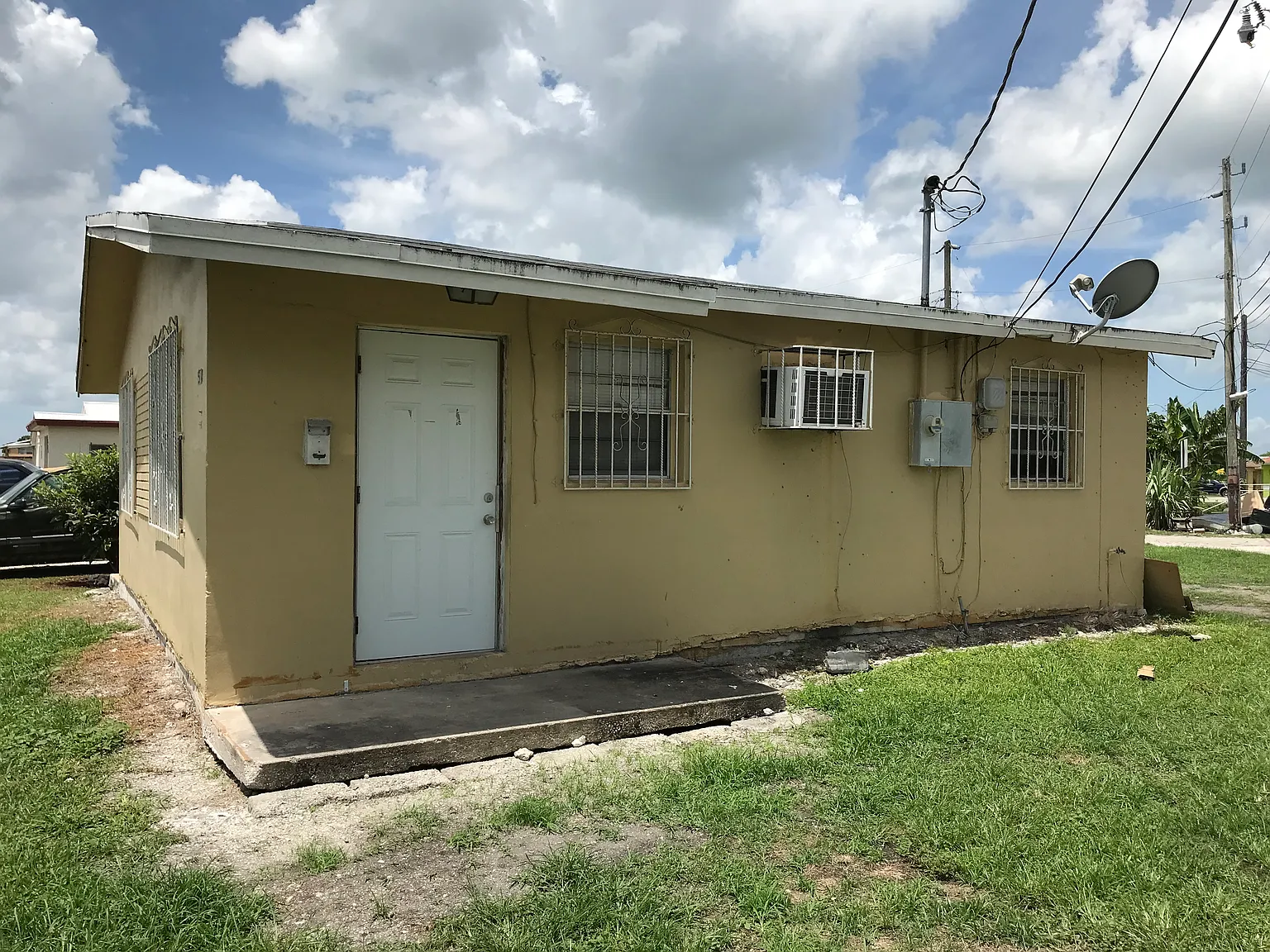2 bed, 650 sqft, $1,200 — Photo 2
