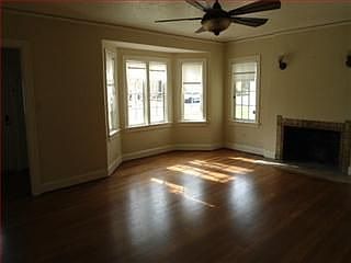 4th image of 1441 Sierra Ave