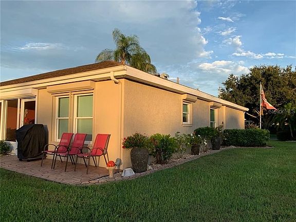 4th image of 839 Manchester Woods Dr #25