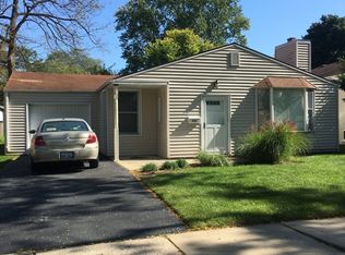 927 N Ridge Ave, Arlington Heights, IL 60004