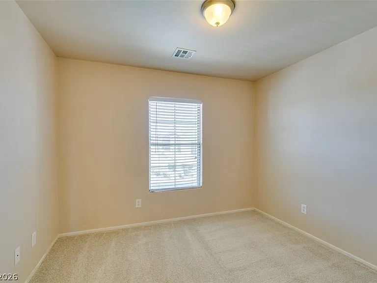 186 Gilliflower Ave #0 — Photo 28