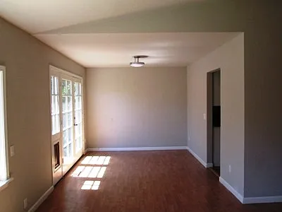 723 Joseph Ct — Photo 5