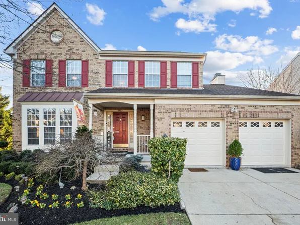 9302 Nancy St, Manassas Park, VA 20111