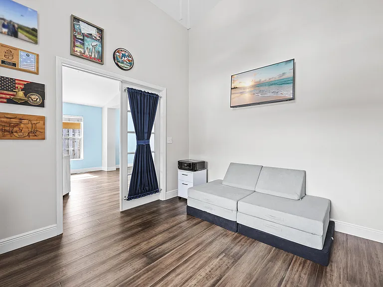 6238 Pompano St — Photo 16