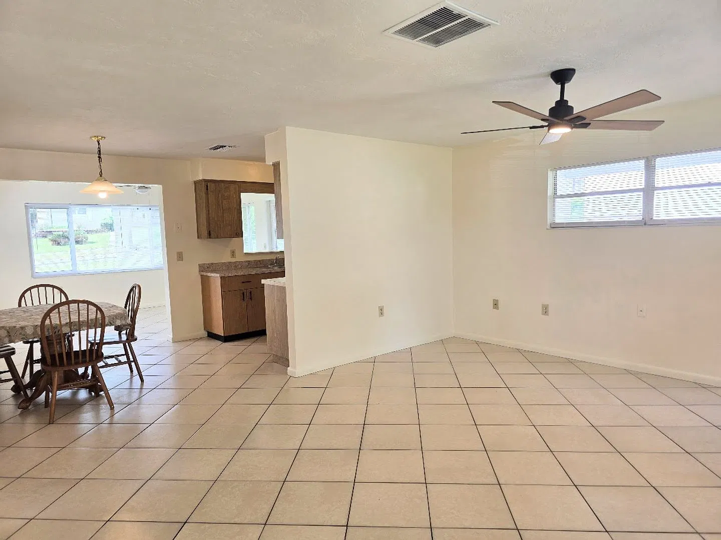 Available Now! Freshened Up & Ready For Move-In! — Photo 4