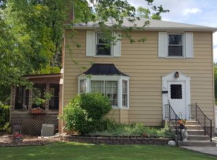 576 Columbia Ave, Des Plaines, IL