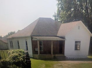 414 W College St, Aurora, MO 65605