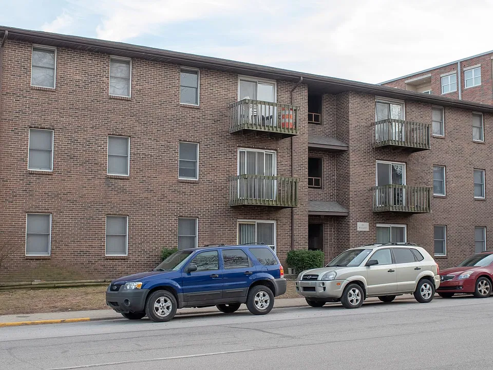 211 Wiggins St