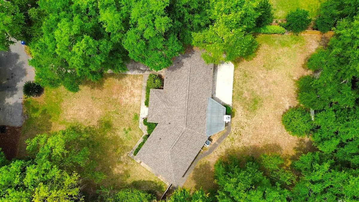 Building Photo - 308 3rd St