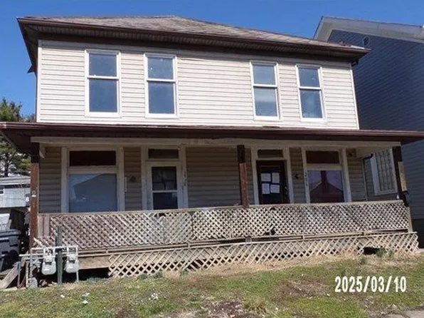 206/208 W Washington St, Nelsonville, OH 45764