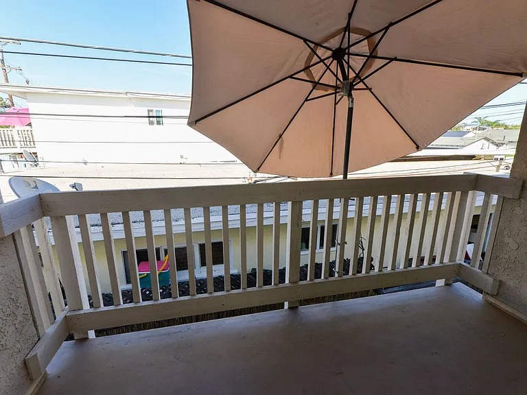 236 Avenida Del Poniente — Photo 4