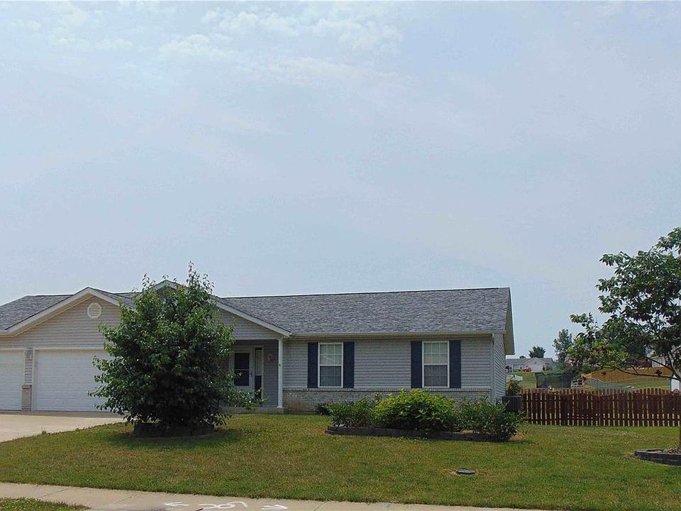 1st image of 110 Robin Hood Dr