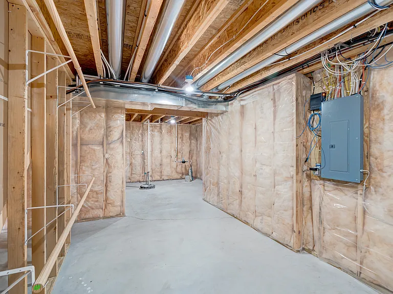 836 Thompson Dr — Photo 20