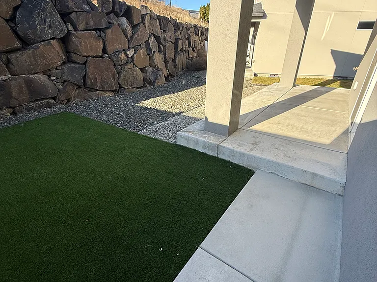 790 Rio Vista Loop — Photo 8