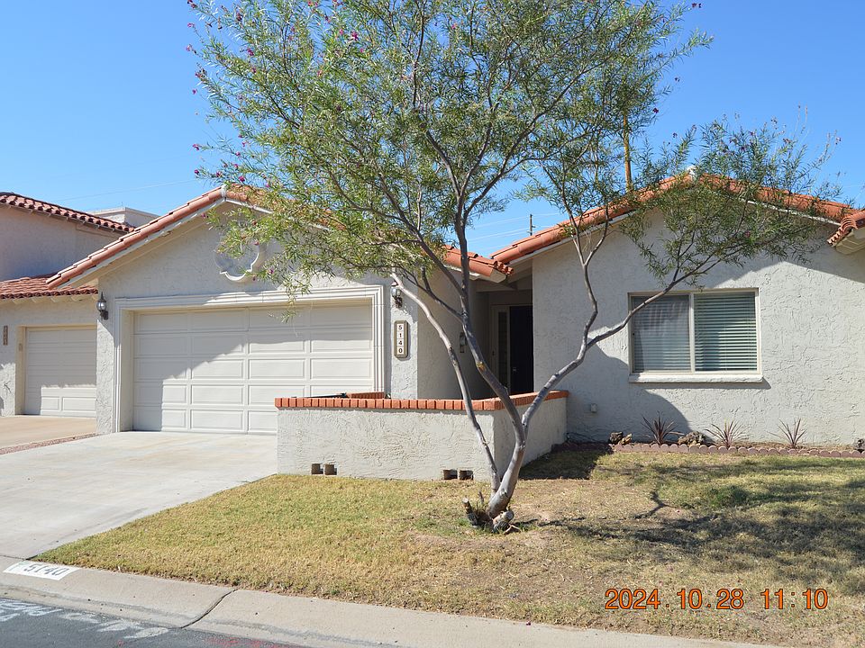 HOA takes care of yard