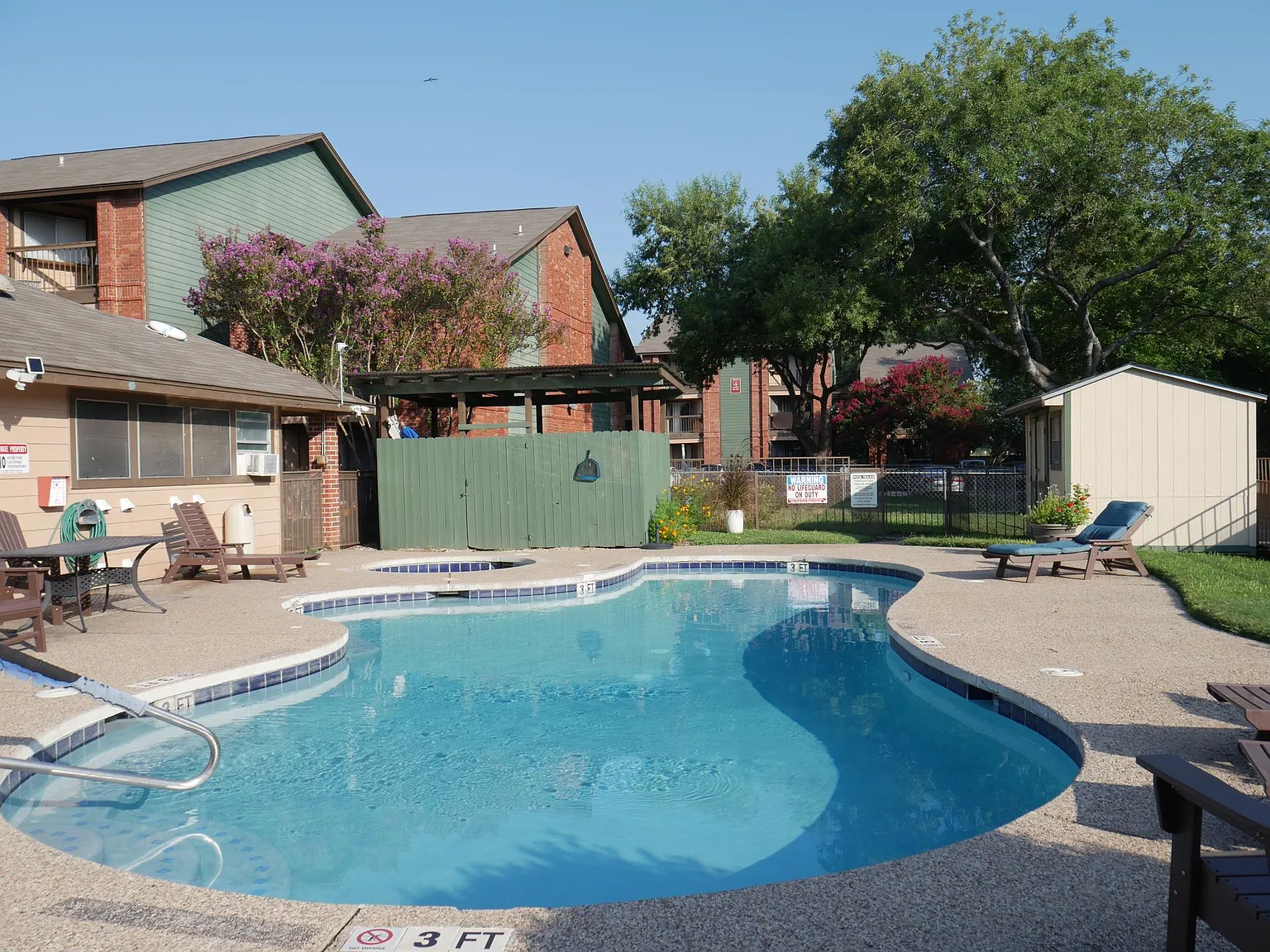 Englebrook Apartments — Photo 4