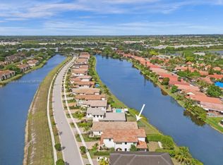 755 SW 113th Ln, Pembroke Pines, FL 33025