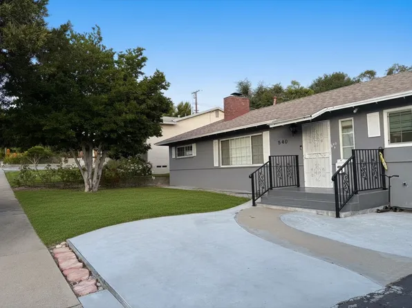 540 Hickory Ln, Pasadena, CA 91103