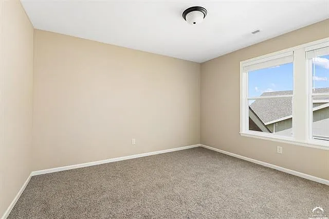 Chasehire Dr — Photo 5