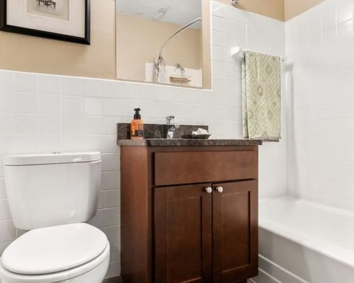 Granite City Apartments — Photo 40