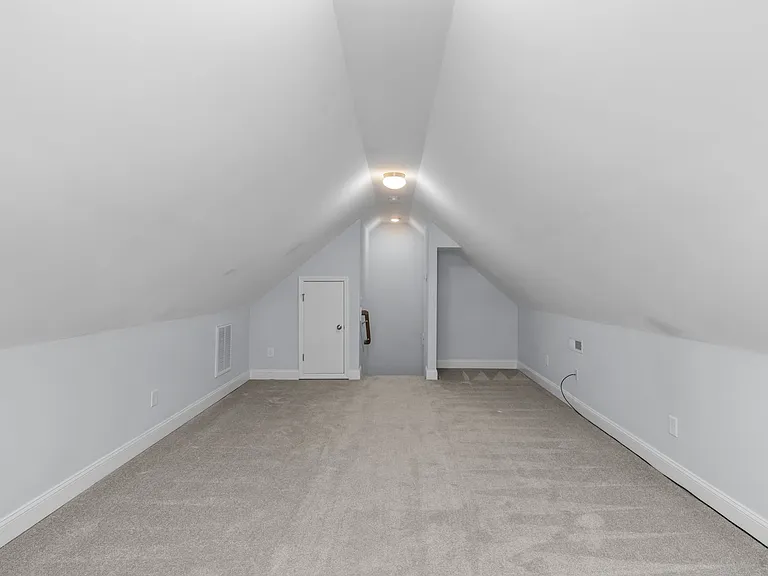 122 Pembury Way — Photo 35
