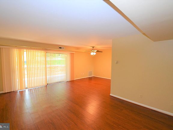 2nd image of 200 Cork Ln APT T4