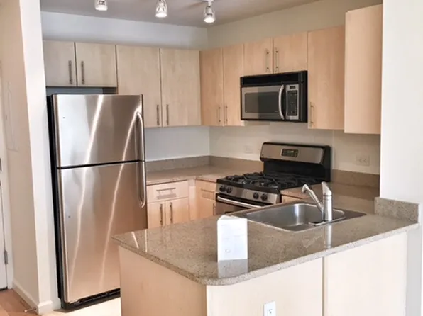 11 East First Street image 3 of 8