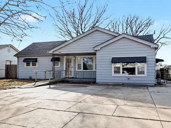 2869 S Mosley St, Wichita, KS 67216