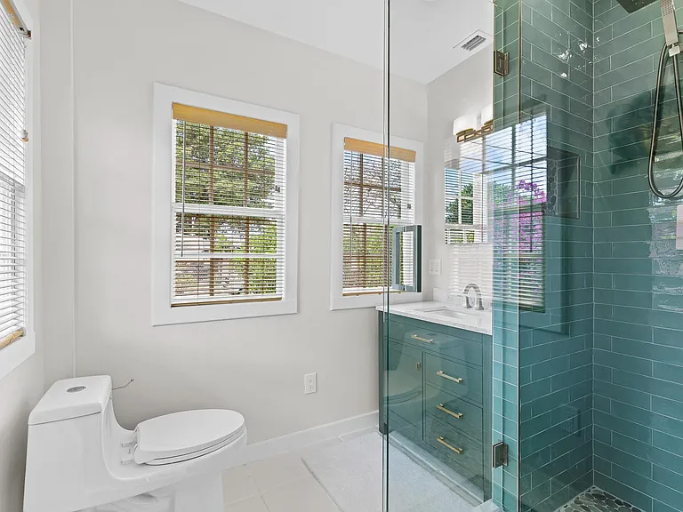 1219A William St — Photo 17