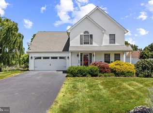 615 Forge Rd, Carlisle, PA 17015