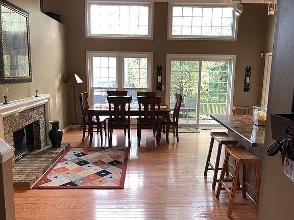 4th image of 2695 Myrick Ln