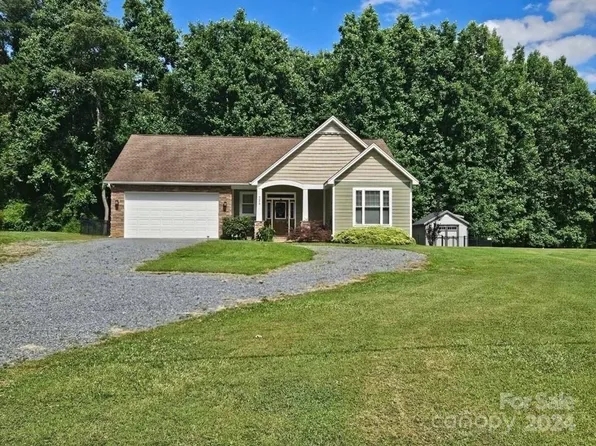225 Simpson Rd, Locust, NC 28097