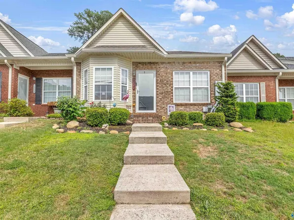 1222 Autumn Ln SW, Hartselle, AL 35640