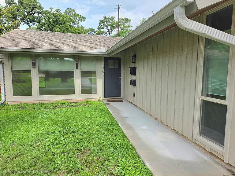 1763 Maux Dr — Photo 4