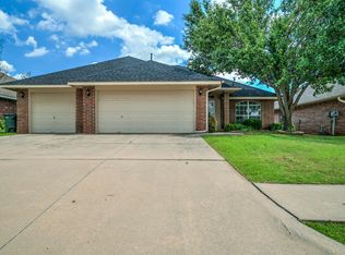 800 Adam Ct, Edmond, OK 73003