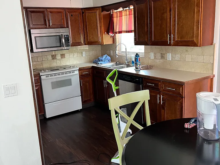 18812 Matanzas Rd #UPPER FLAT — Photo 17